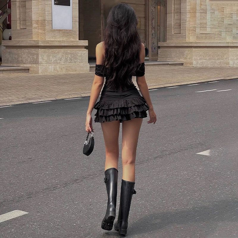 One-Shoulder Tube Top & Lace Short Skirt Suit