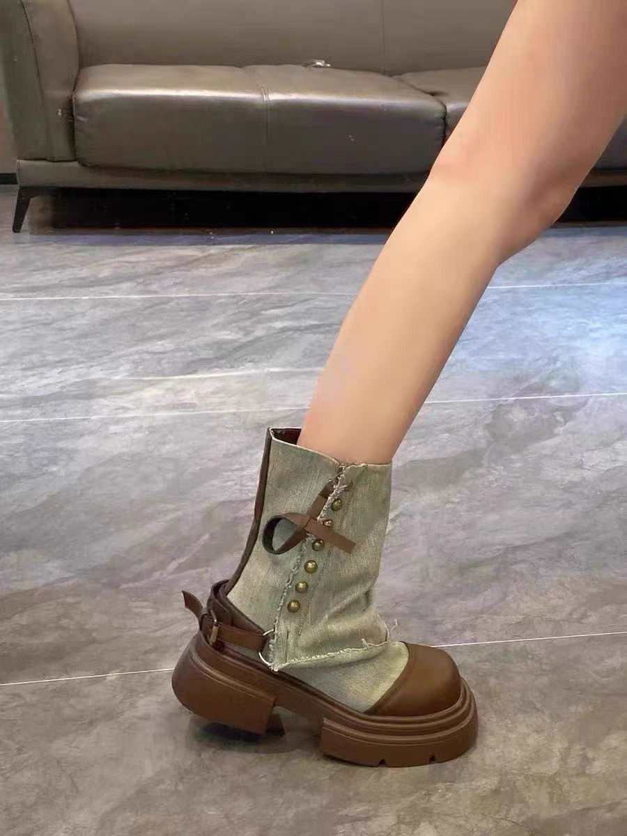 Thick-Soled Martin Boots