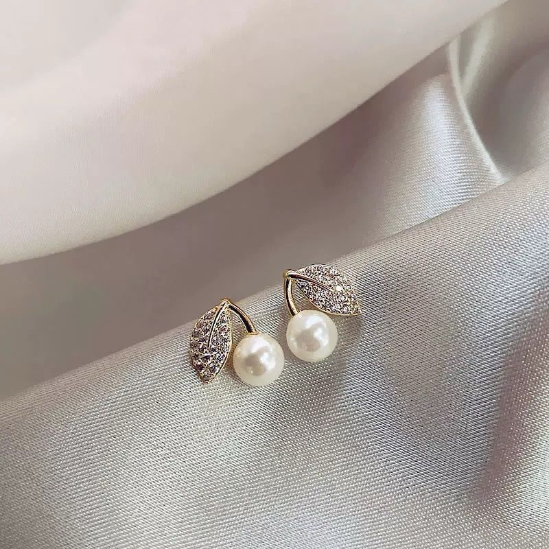 Pearls Women earring