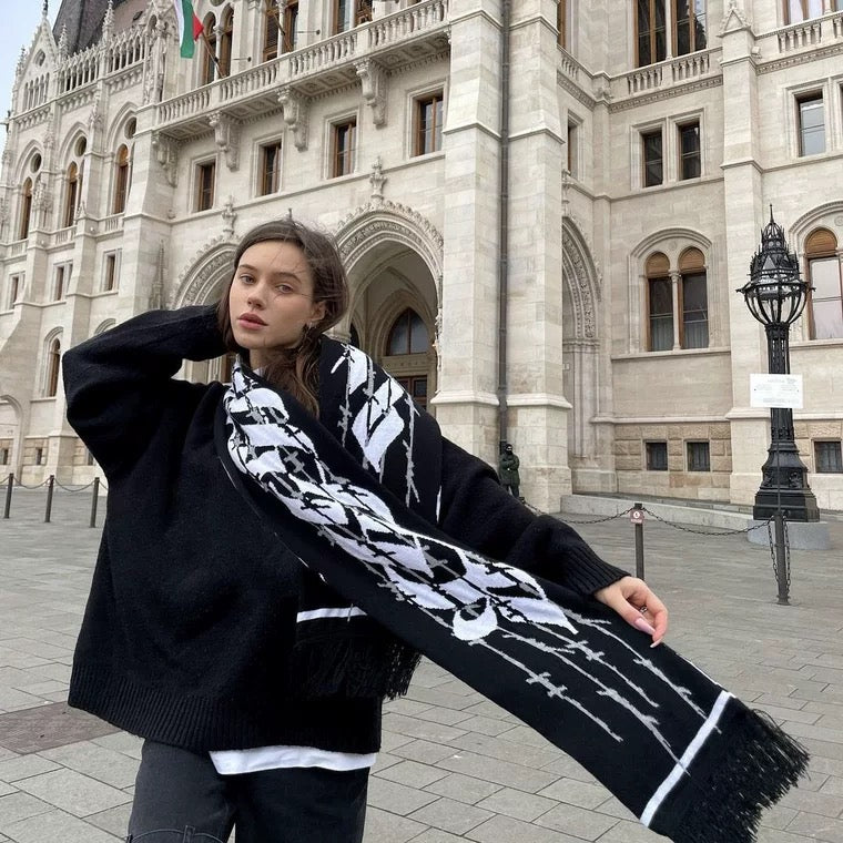 Uni Pandaa Gothic Street Scarf