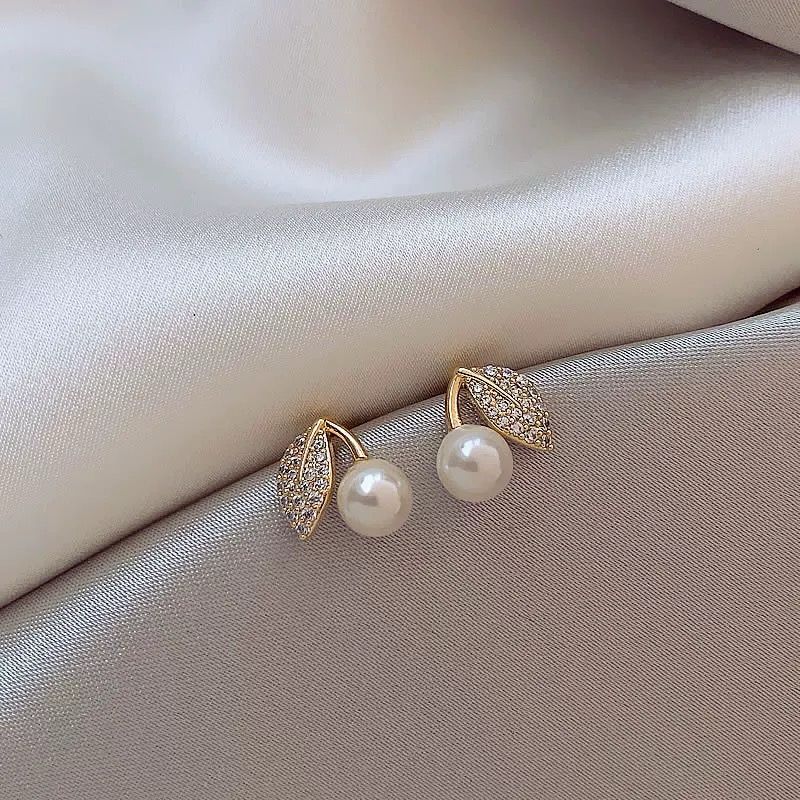 Pearls Women earring
