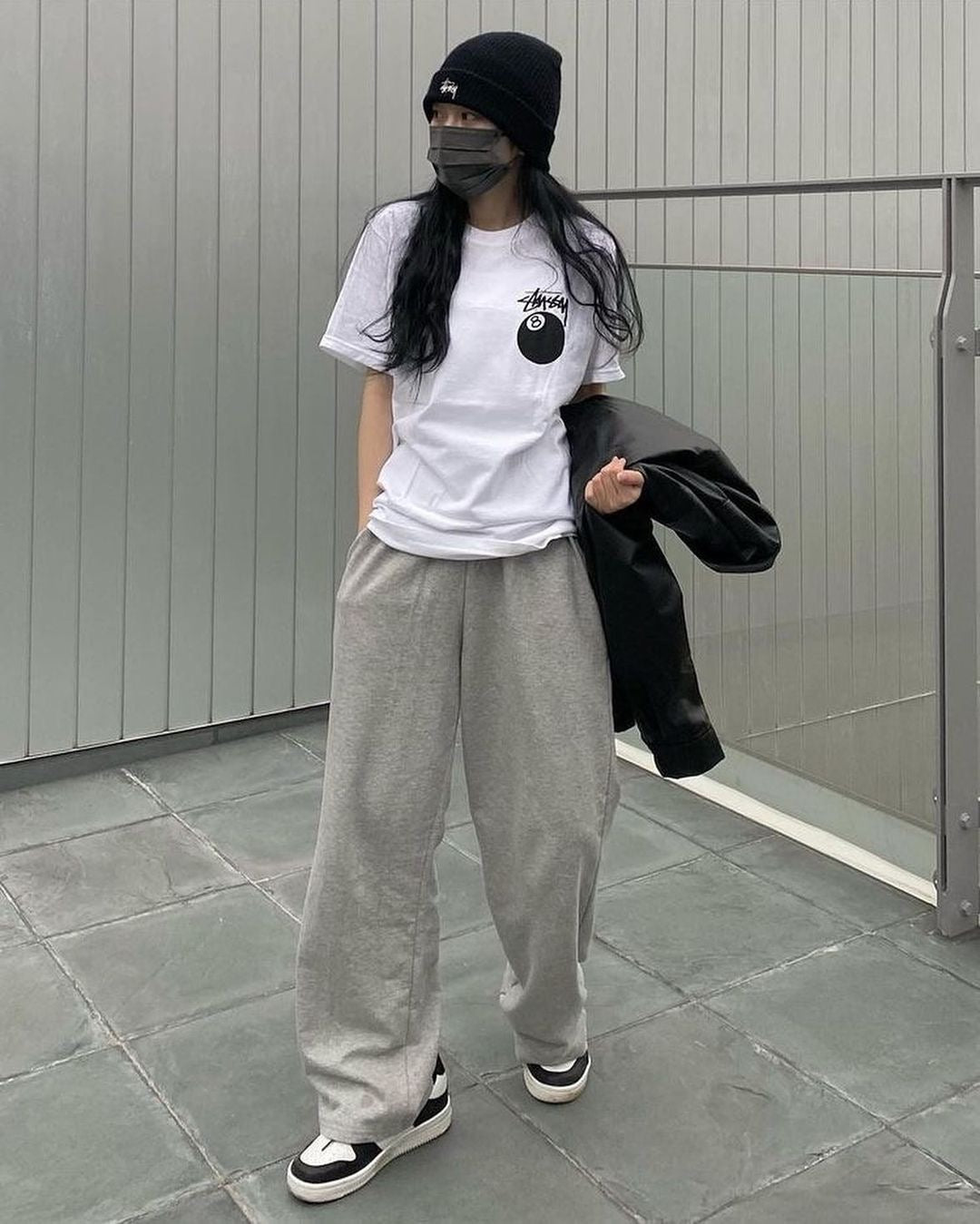 Uni Pandaa 8 Ball T-Shirt