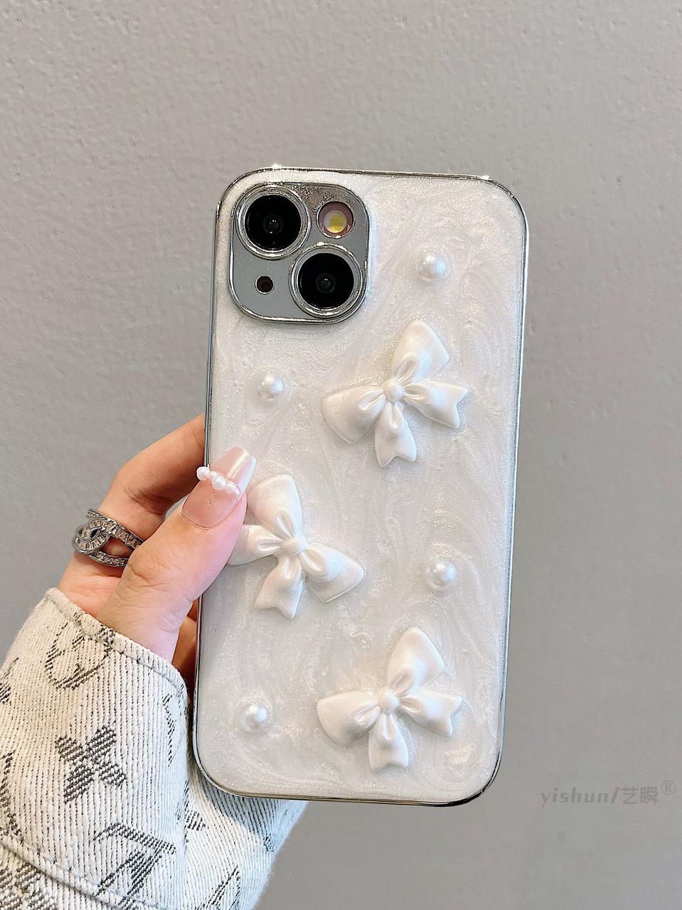 Beautiful Three-Dimensional Pearl Bow Phone Case