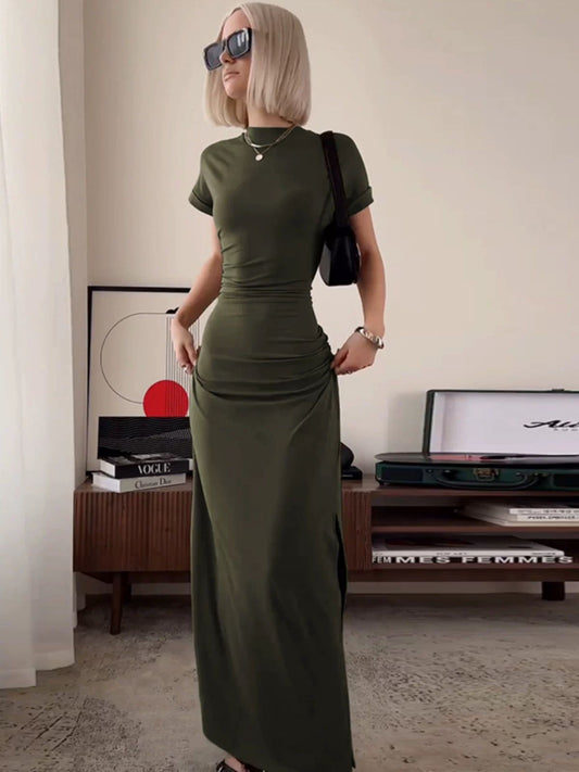 Simple Straight Shoulder Short-Sleeved Dress