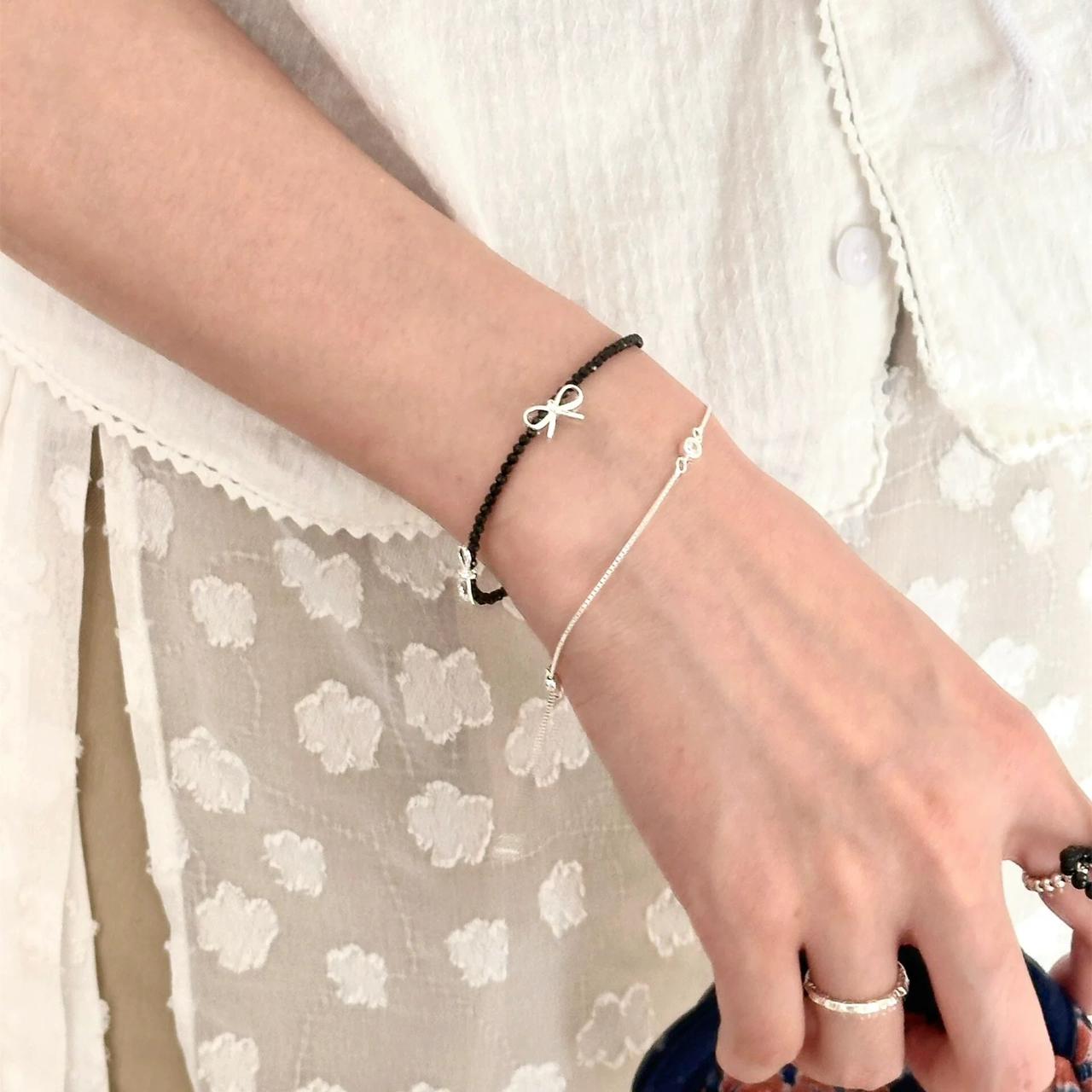 Bowknot Black Spinal Beaded Bracelet